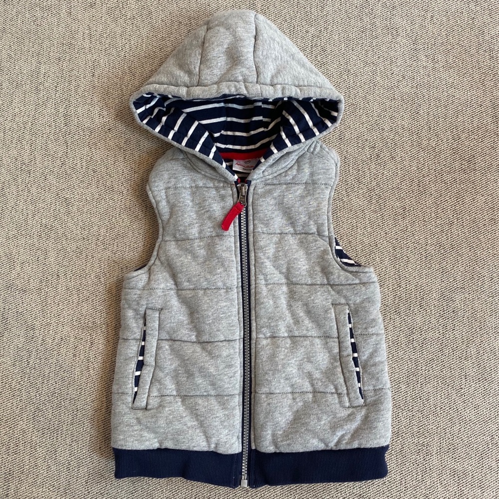 Hanna Andersson Grey Puffer Vest Size 3t